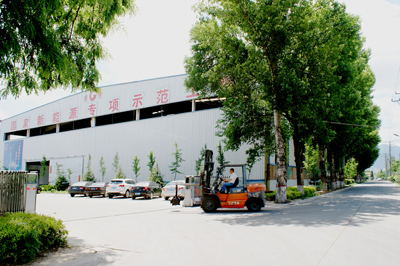 機(jī)加工車外景