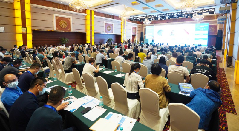 大會現(xiàn)場一