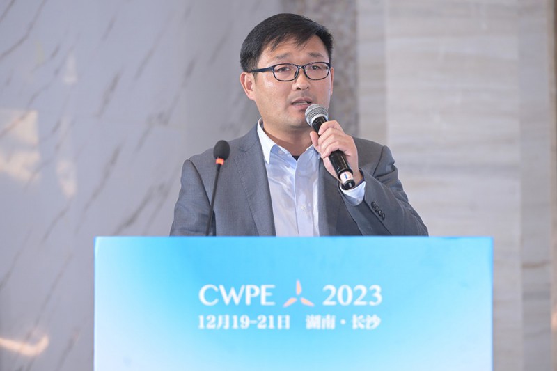 陽光氫能科技有限公司解決方案總監(jiān)周慶祝發(fā)表《可再生能源柔性制氫解決方案》演講