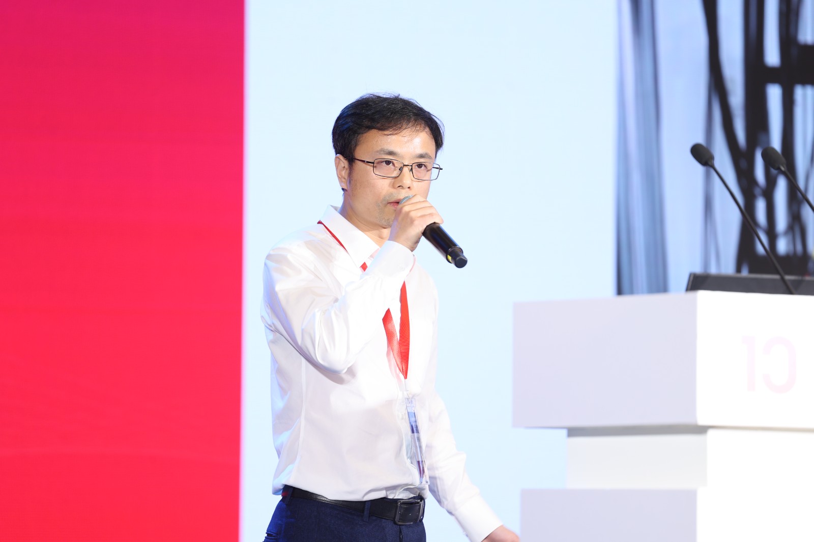 上海艾柯檢測科技有限公司常務(wù)副總兼測試中心主任 謝偉民