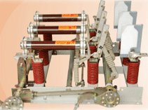 YFN7-12系列產(chǎn)氣式戶內(nèi)交流高壓負(fù)荷開(kāi)關(guān)及熔斷器組合電器圖片1